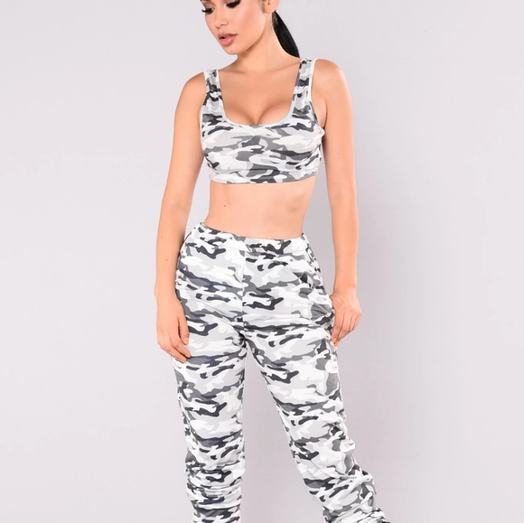 Fashion Nova Pants - 🔥Fashion Nova Camouflage 2-Piece Set🔥